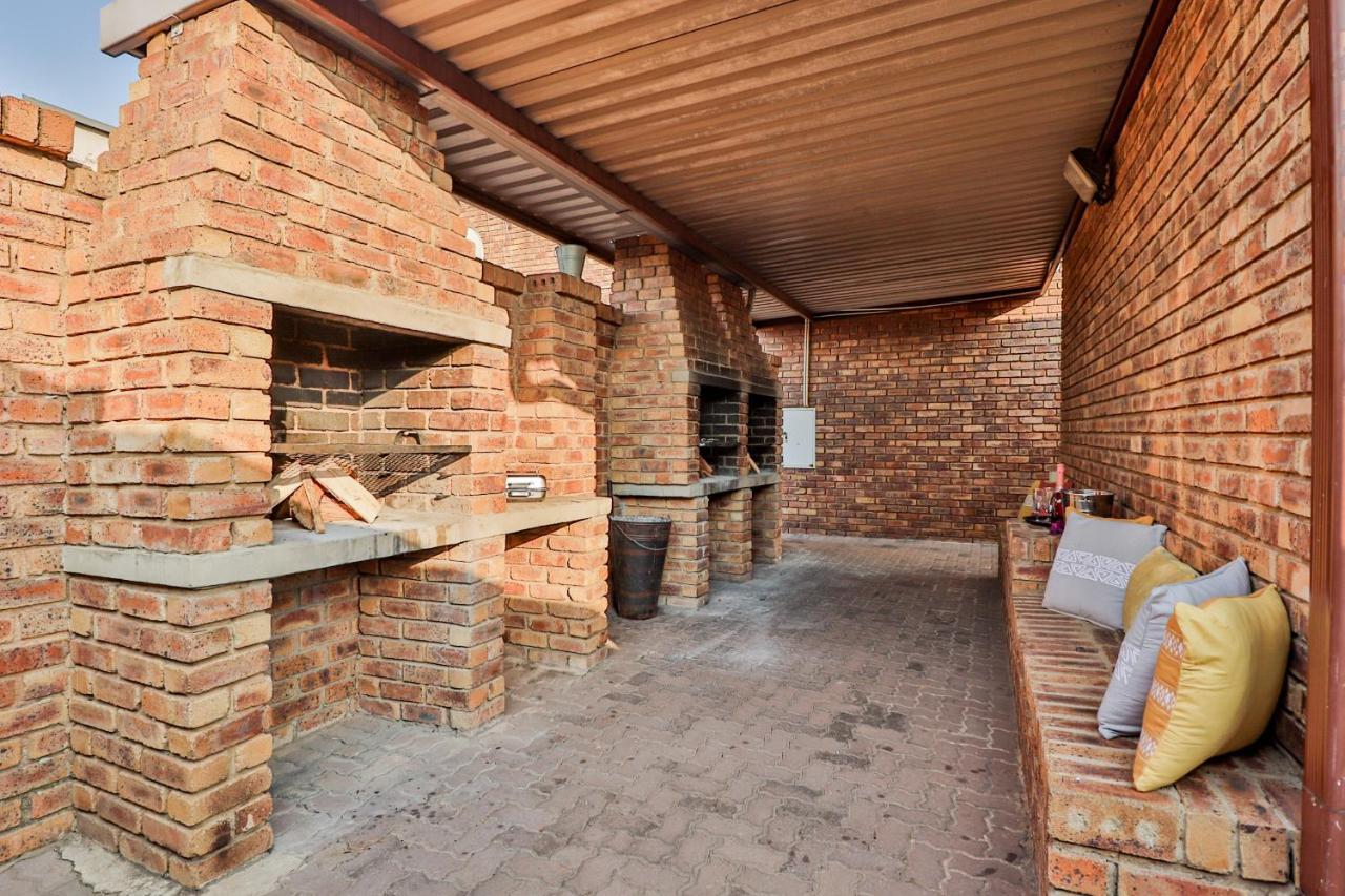 Rudman Townhouses - Family Apartment Боксбурґ Екстер'єр фото
